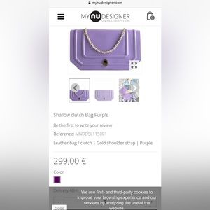 Octa light grey leather purse with chain strap.